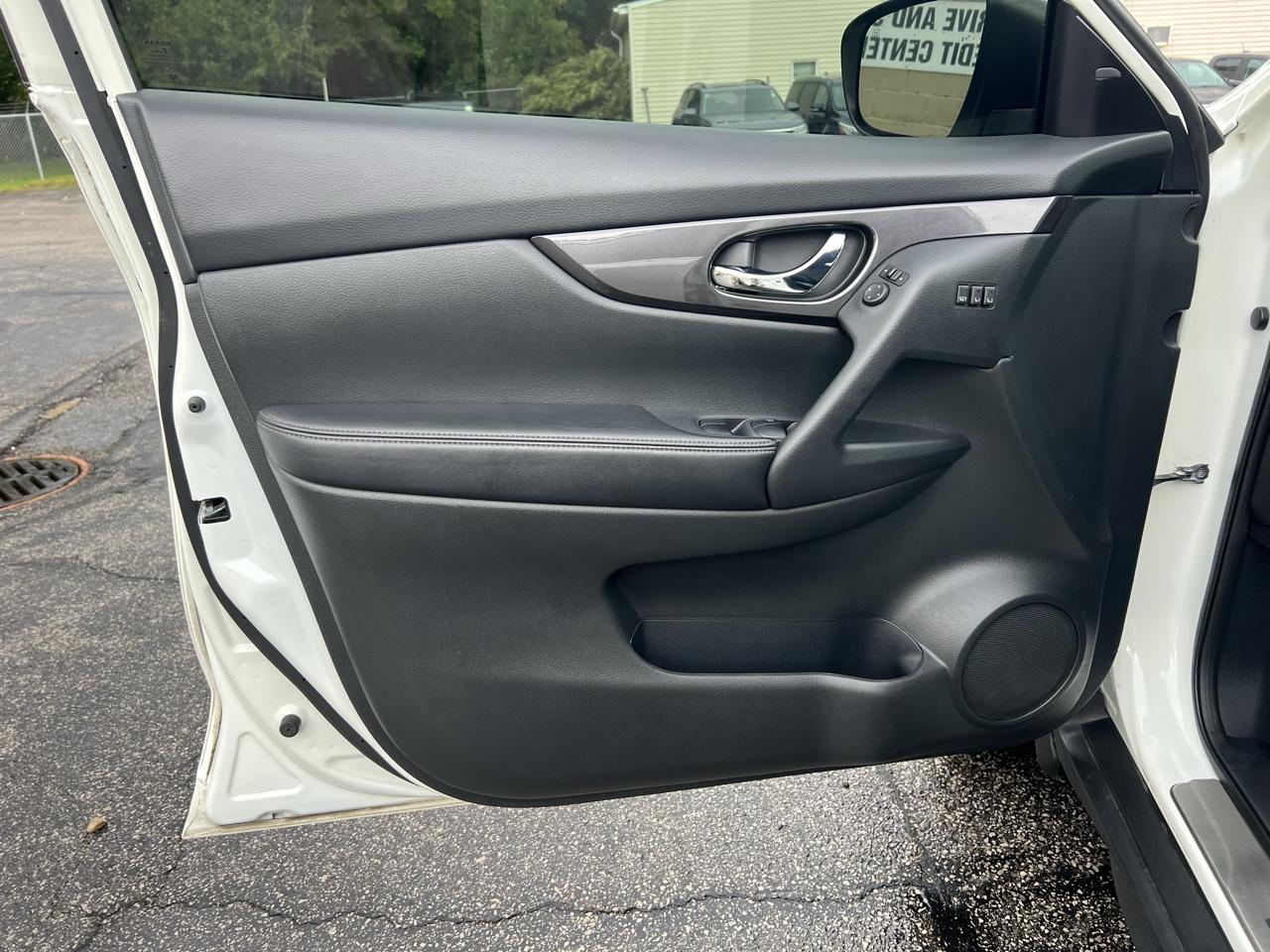 Nissan Rogue AWD SV 2018