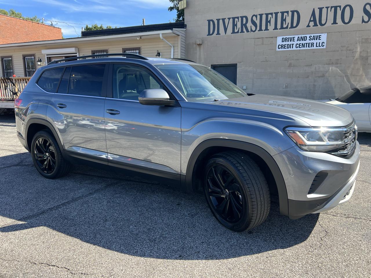 Volkswagen Atlas 3.6L V6 SE w/Technology 4MOTION 2022