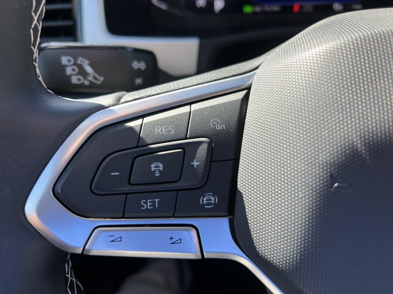 Volkswagen Atlas 3.6L V6 SE w/Technology 4MOTION 2022