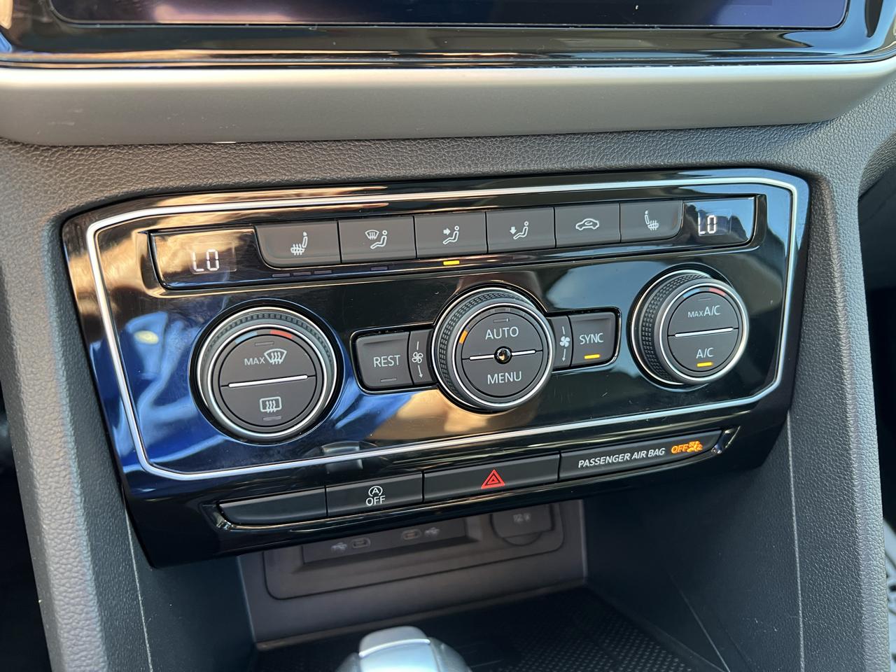 Volkswagen Atlas 3.6L V6 SE w/Technology 4MOTION 2022