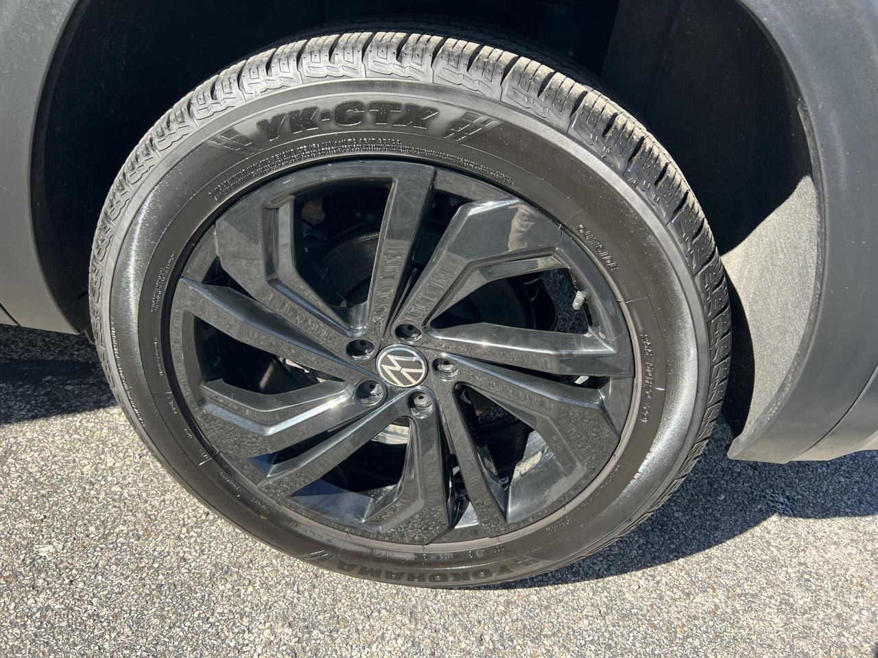 Volkswagen Atlas 3.6L V6 SE w/Technology 4MOTION 2022