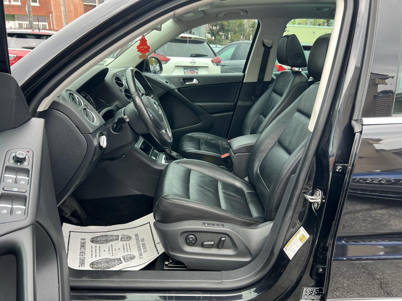 Volkswagen Tiguan 4MOTION 4dr Auto SEL 2016