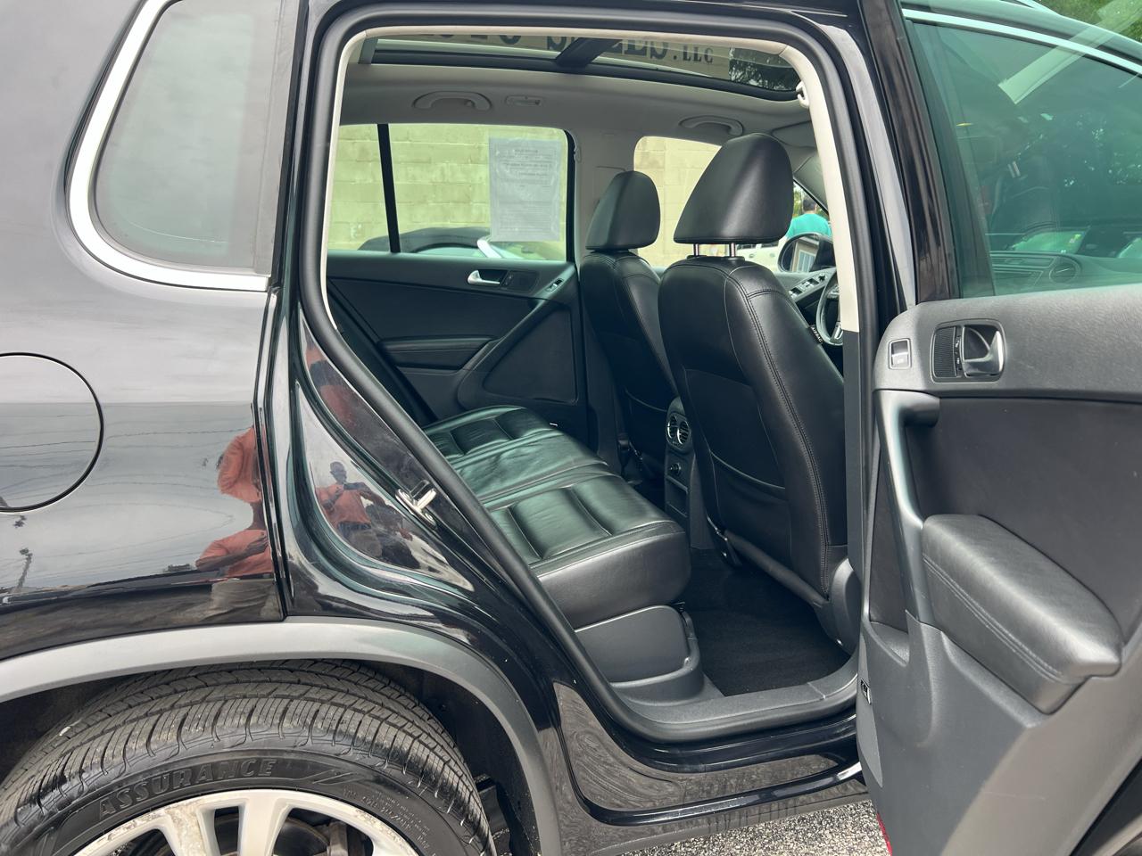 Volkswagen Tiguan 4MOTION 4dr Auto SEL 2016