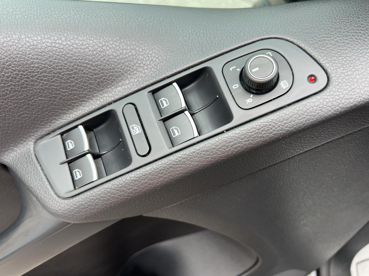 Volkswagen Tiguan 4MOTION 4dr Auto SEL 2016