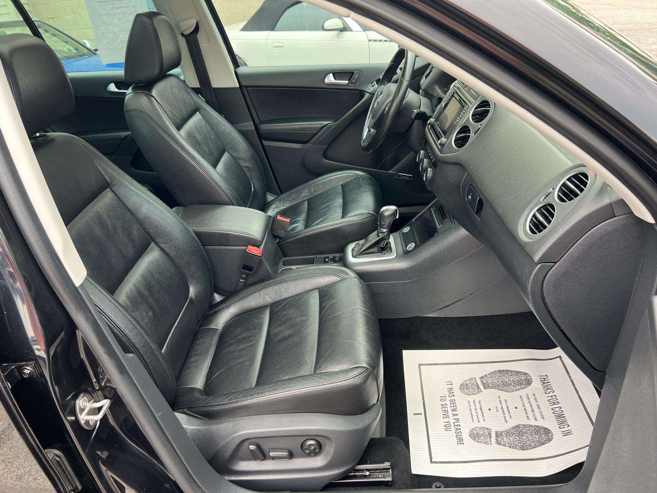 Volkswagen Tiguan 4MOTION 4dr Auto SEL 2016
