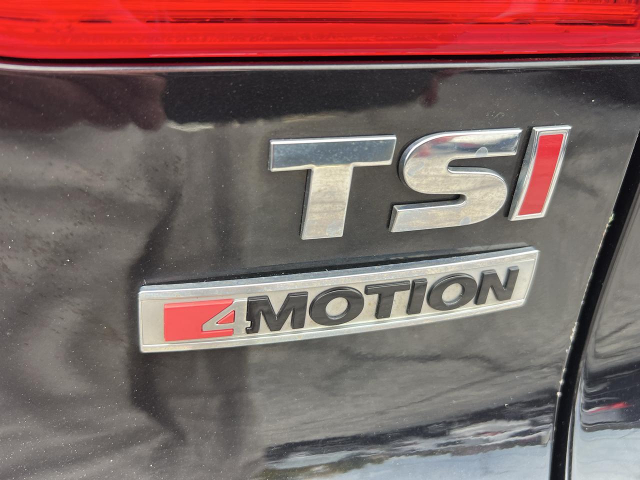 Volkswagen Tiguan 4MOTION 4dr Auto SEL 2016