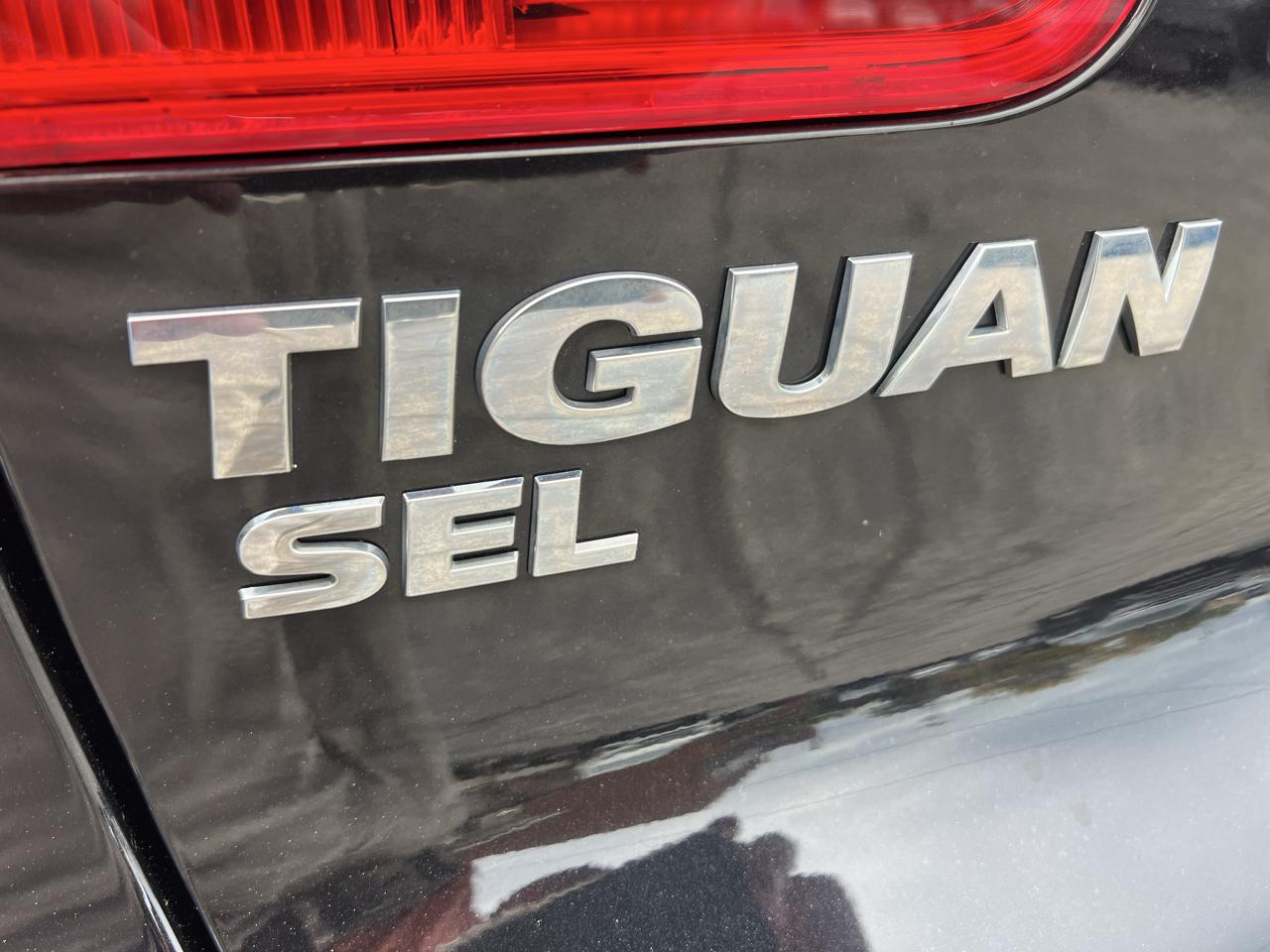 Volkswagen Tiguan 4MOTION 4dr Auto SEL 2016