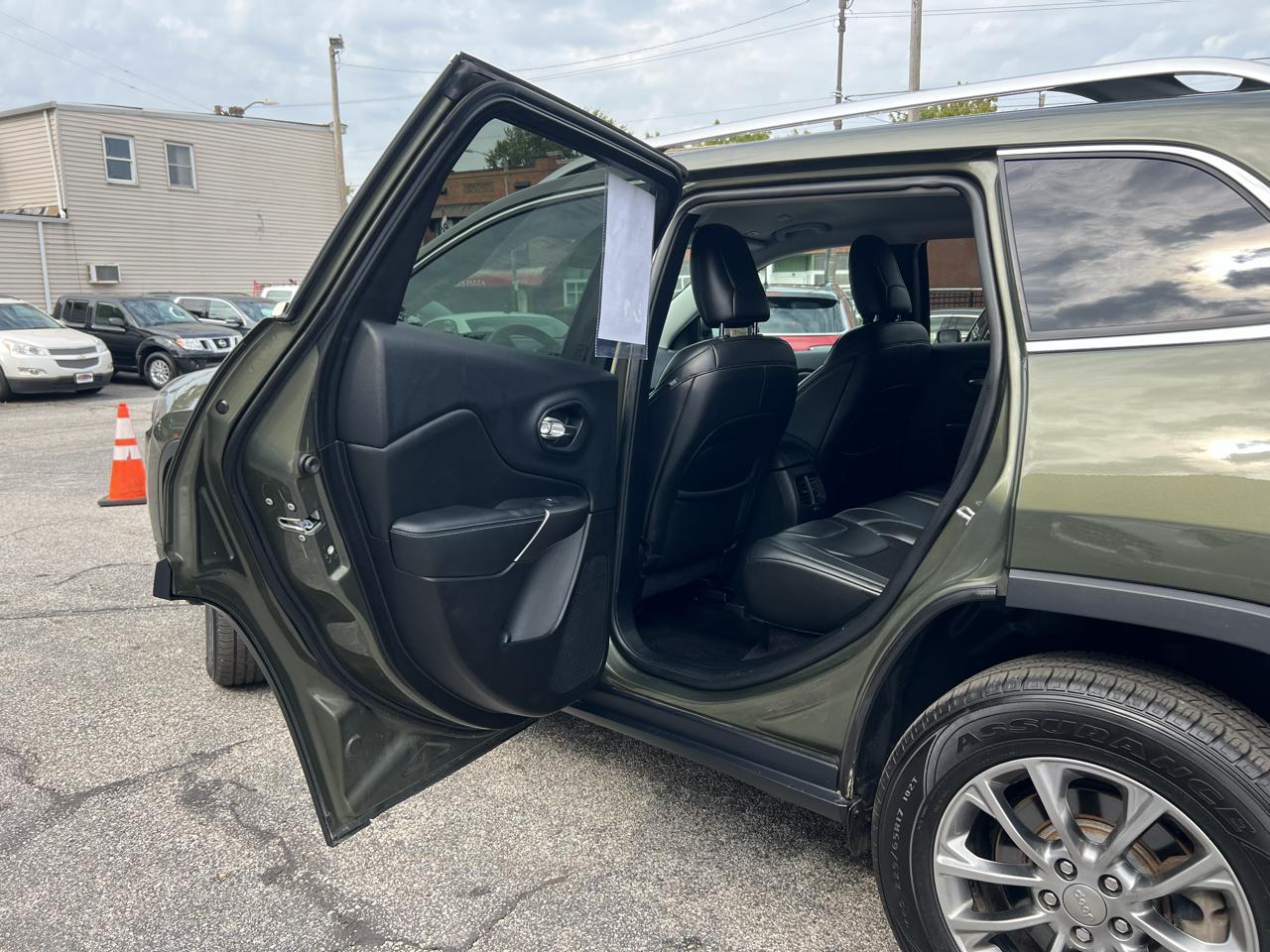 Jeep Cherokee Latitude Plus 4x4 2019
