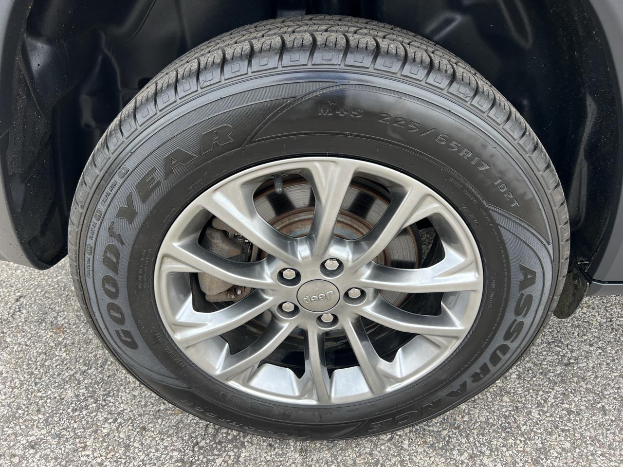 Jeep Cherokee Latitude Plus 4x4 2019