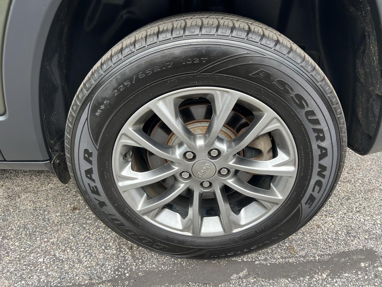 Jeep Cherokee Latitude Plus 4x4 2019