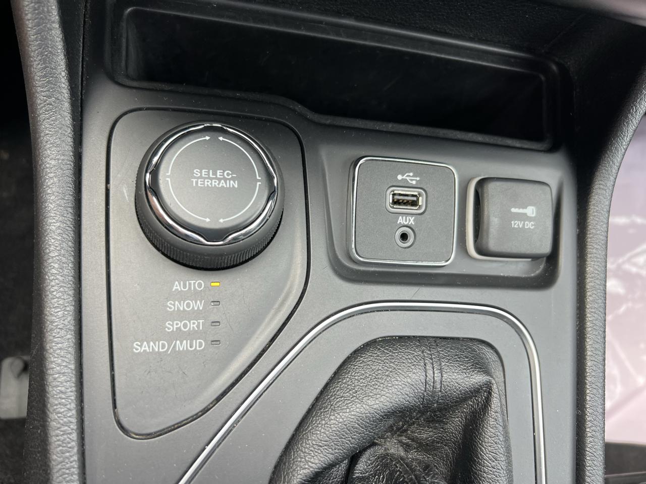 Jeep Cherokee Latitude Plus 4x4 2019