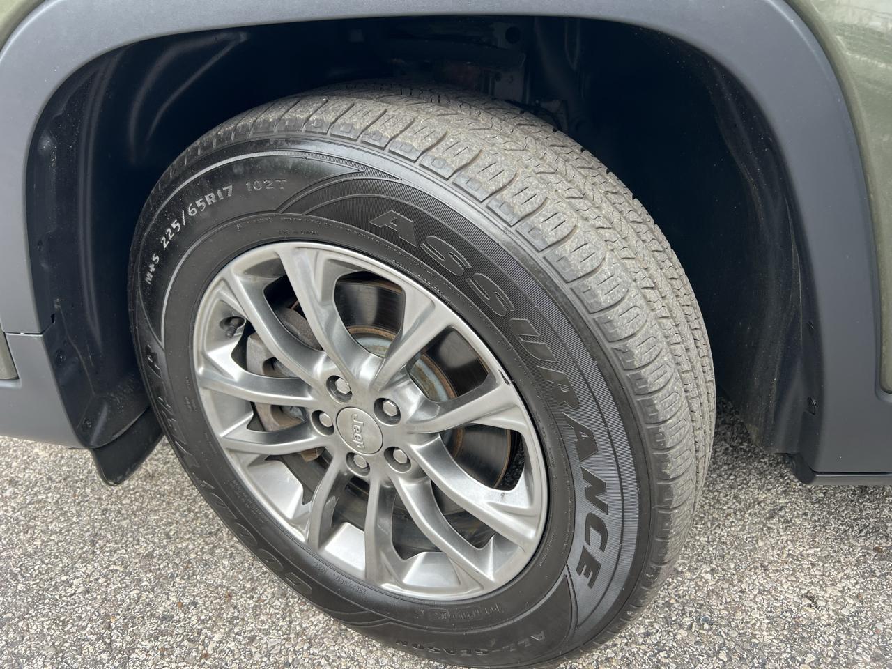 Jeep Cherokee Latitude Plus 4x4 2019