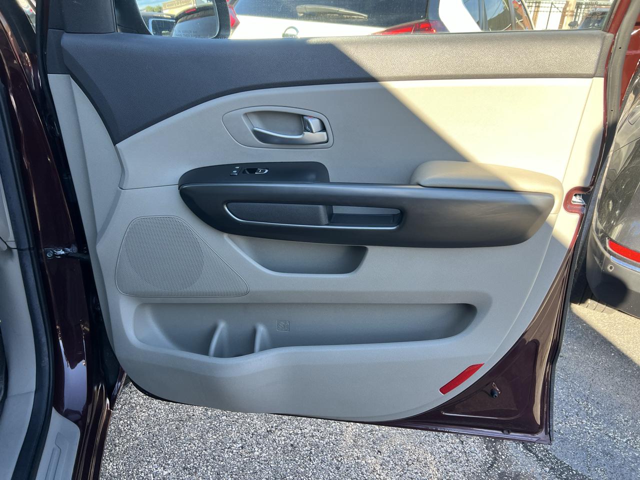 Kia Sedona 4dr Wgn LX 2015