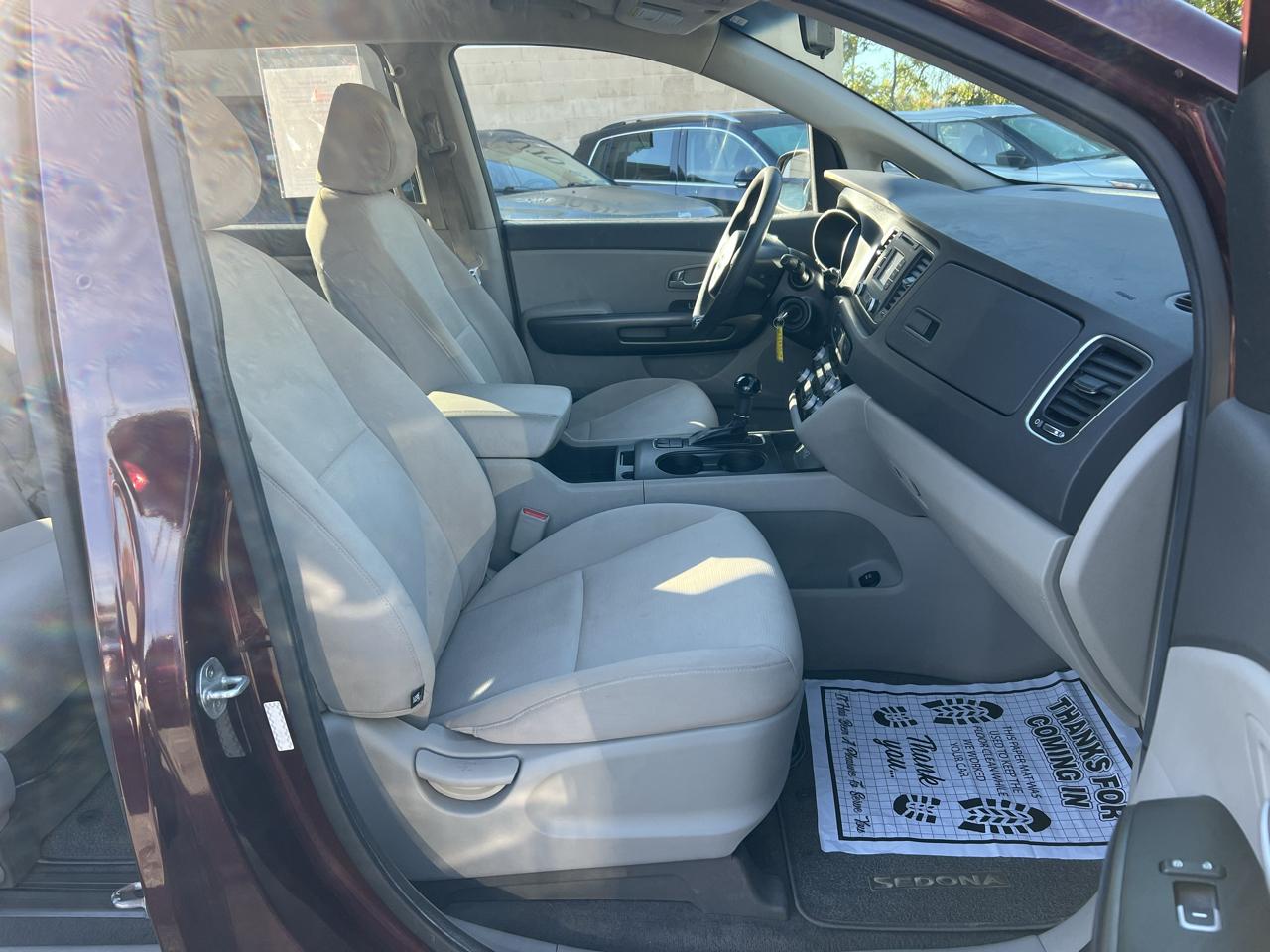 Kia Sedona 4dr Wgn LX 2015