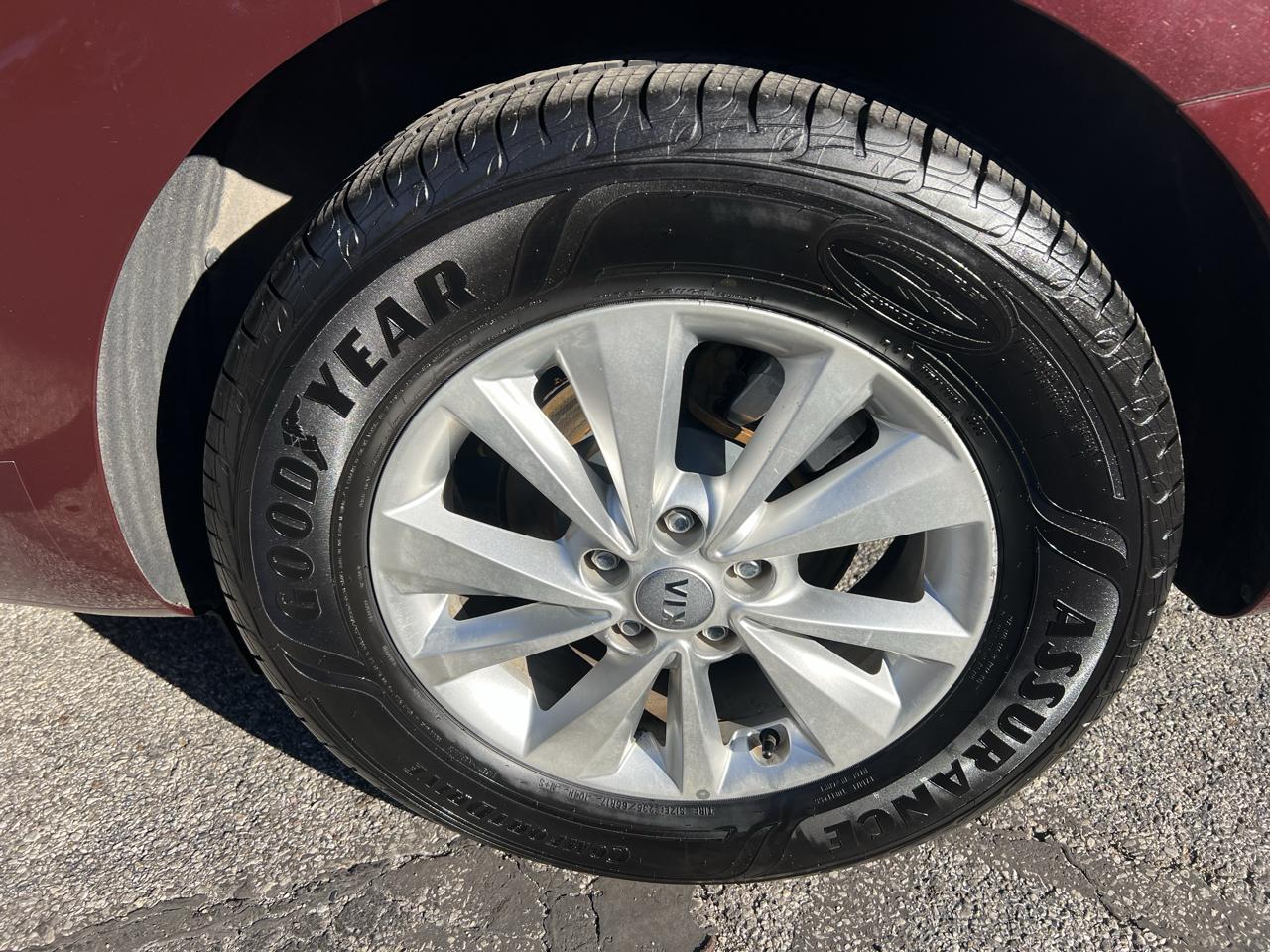 Kia Sedona 4dr Wgn LX 2015