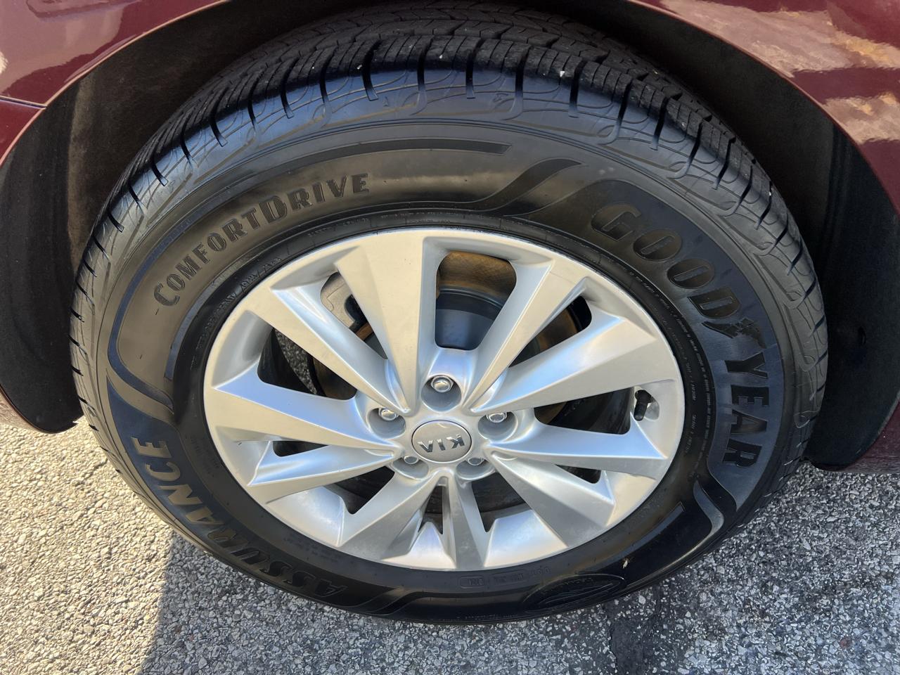 Kia Sedona 4dr Wgn LX 2015