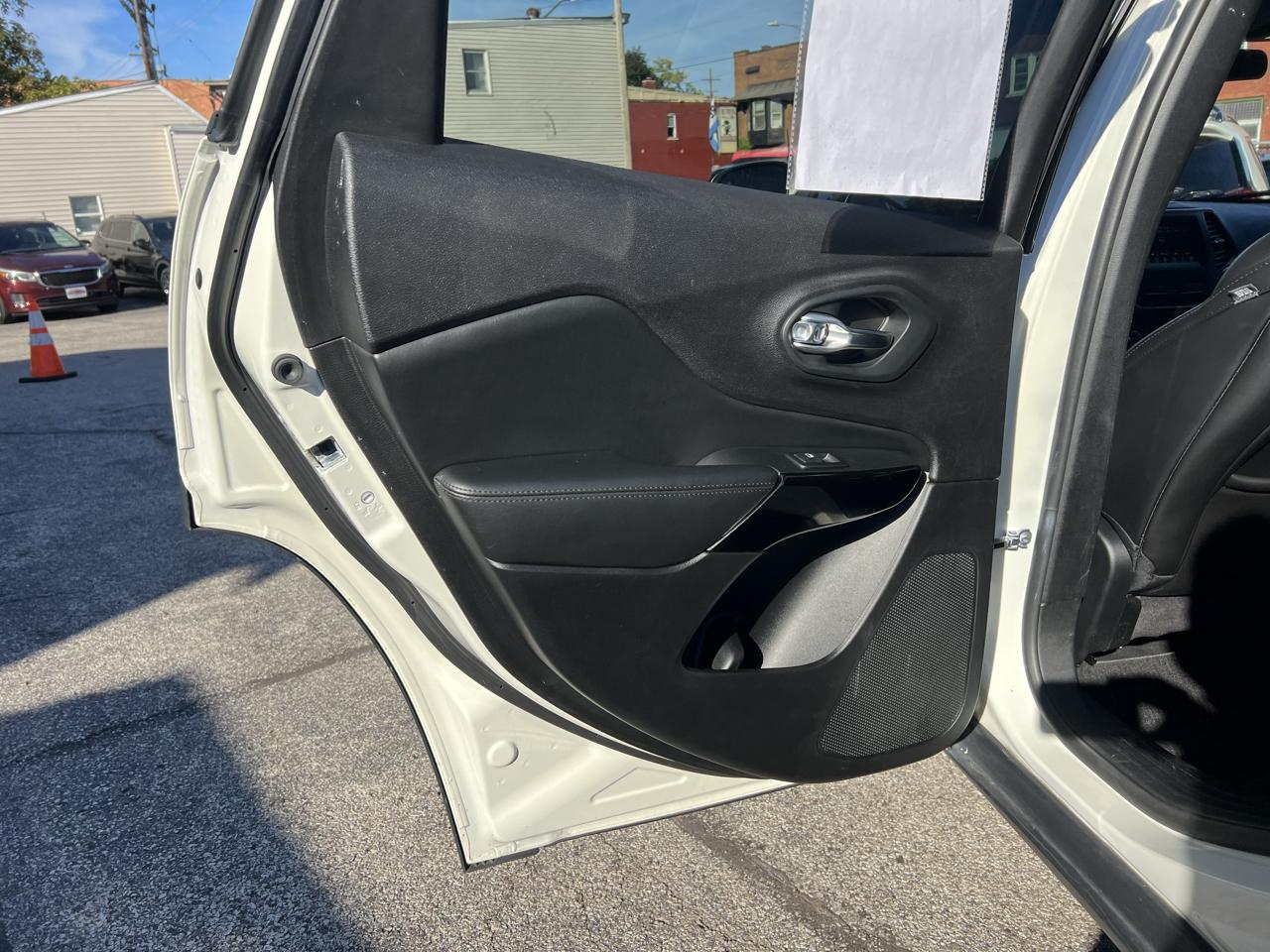 Jeep Cherokee Altitude 4x4 2019