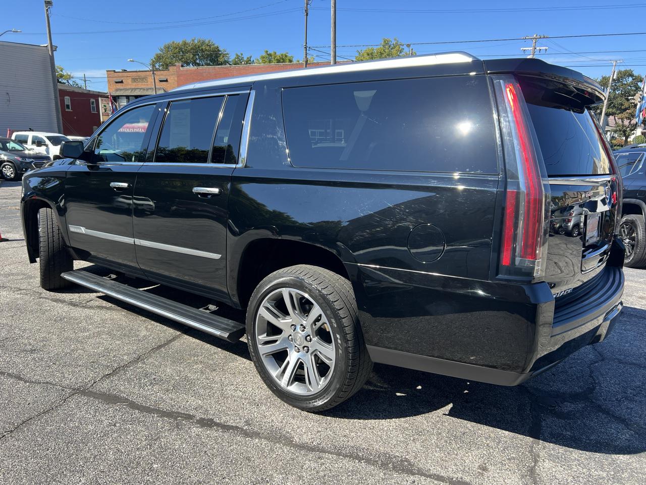 Cadillac Escalade ESV 4WD 4dr Premium 2015