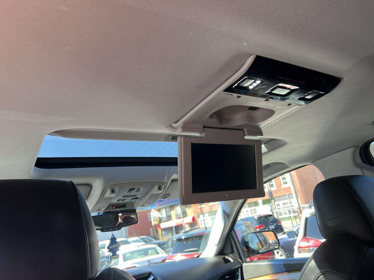 Cadillac Escalade ESV 4WD 4dr Premium 2015