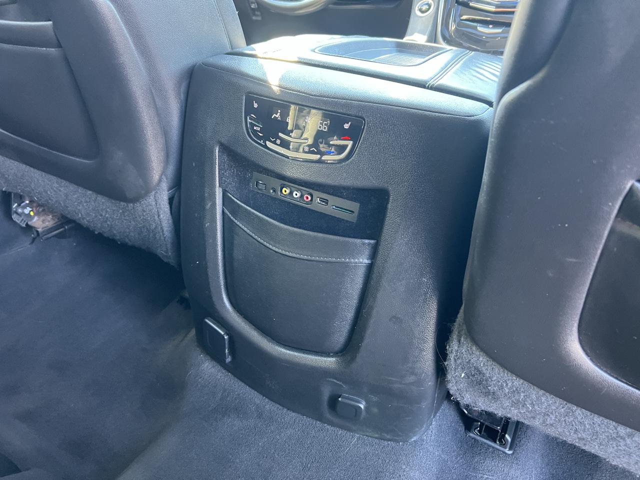 Cadillac Escalade ESV 4WD 4dr Premium 2015
