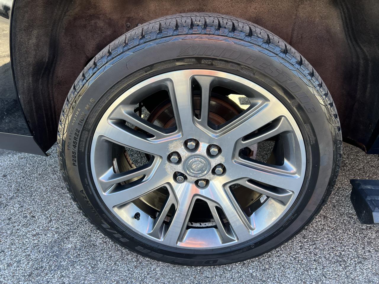 Cadillac Escalade ESV 4WD 4dr Premium 2015