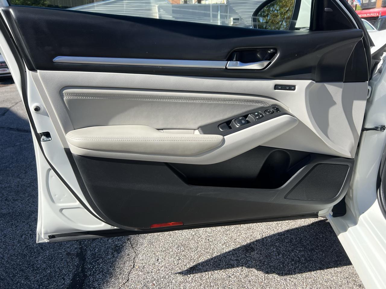 Nissan Altima 2.5 Platinum AWD Sedan 2019