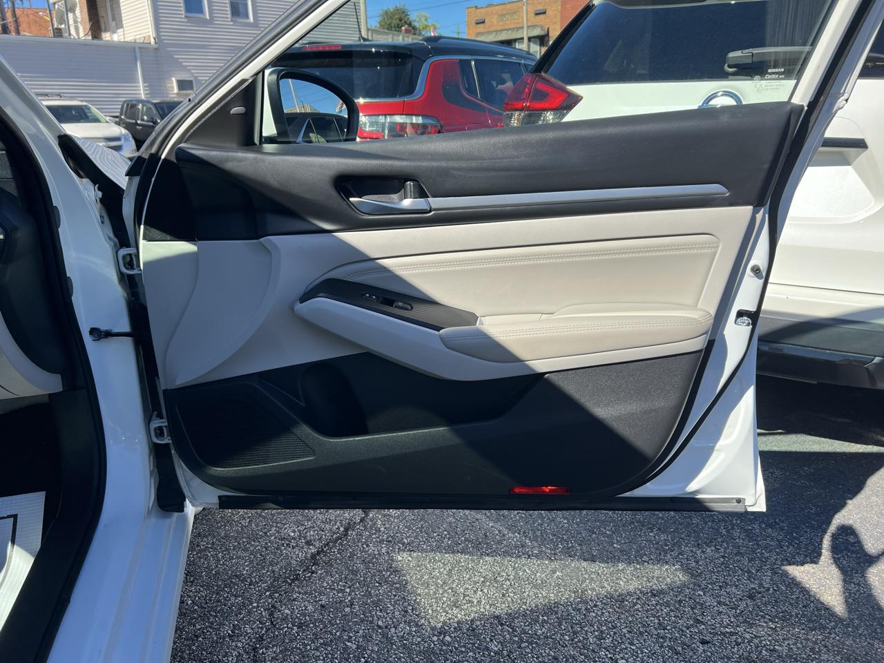 Nissan Altima 2.5 Platinum AWD Sedan 2019