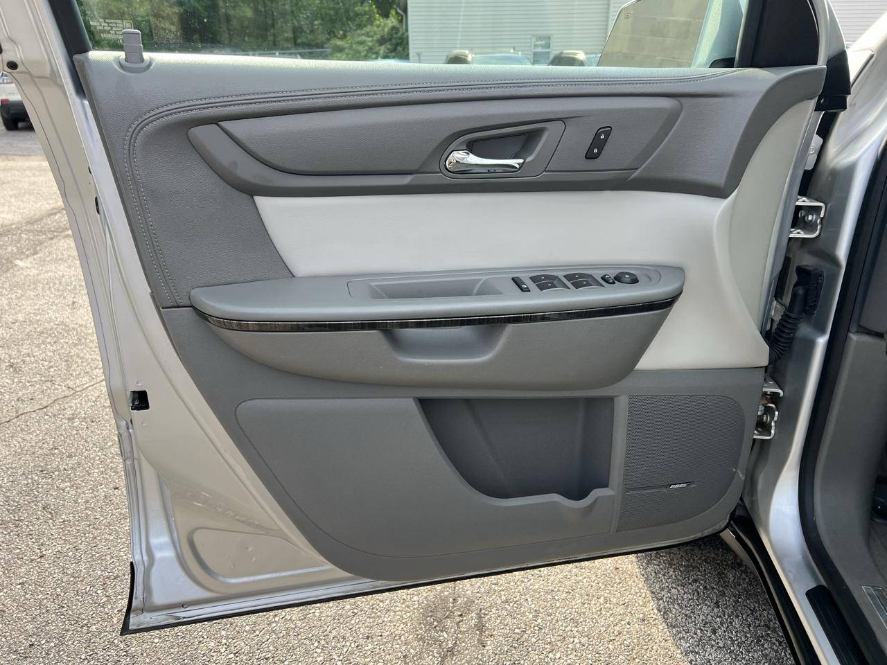 GMC Acadia FWD 4dr SLT 2016