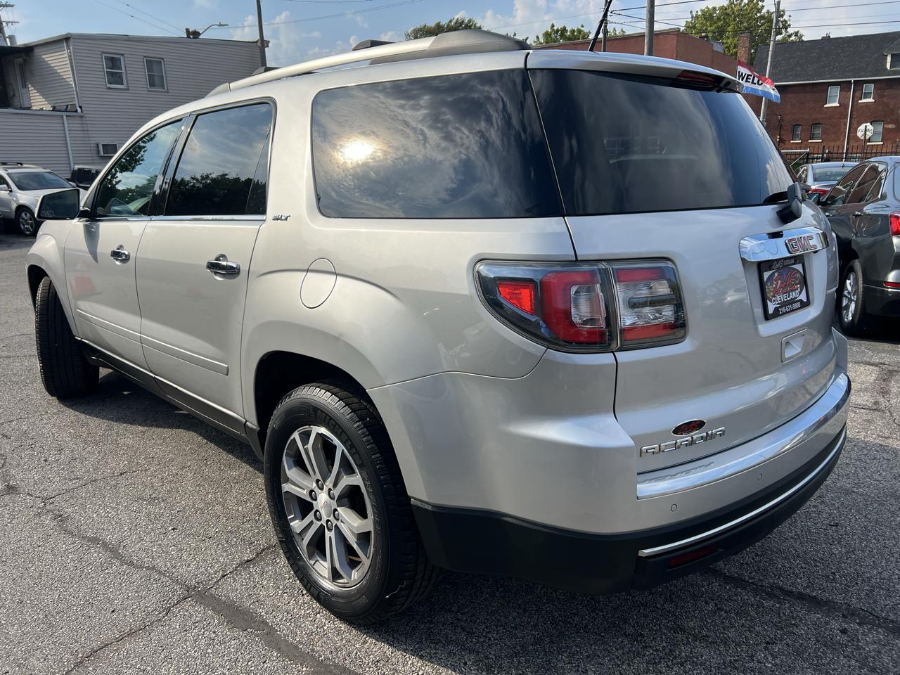 GMC Acadia FWD 4dr SLT 2016