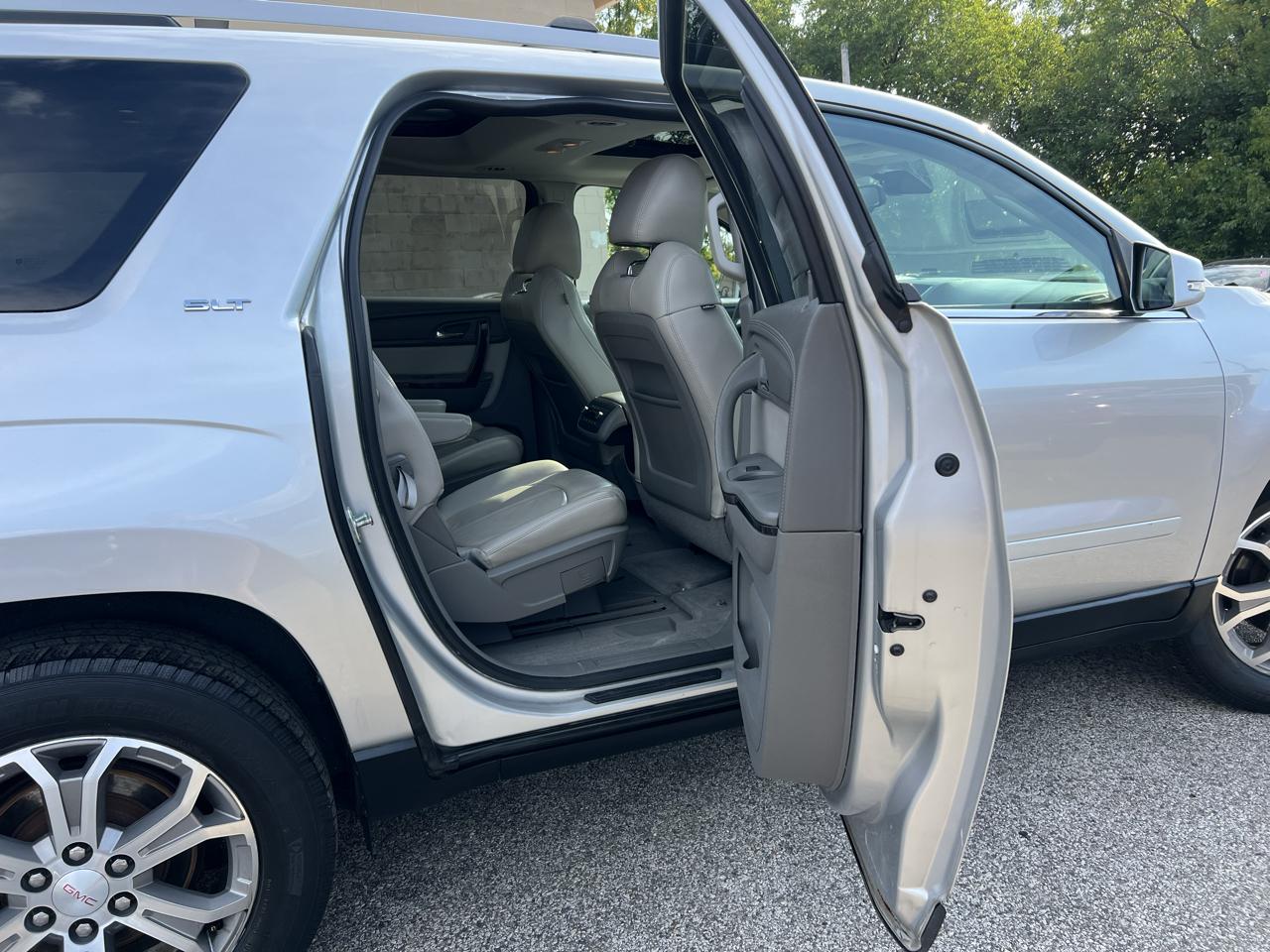GMC Acadia FWD 4dr SLT 2016
