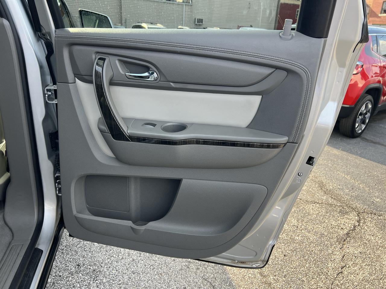 GMC Acadia FWD 4dr SLT 2016