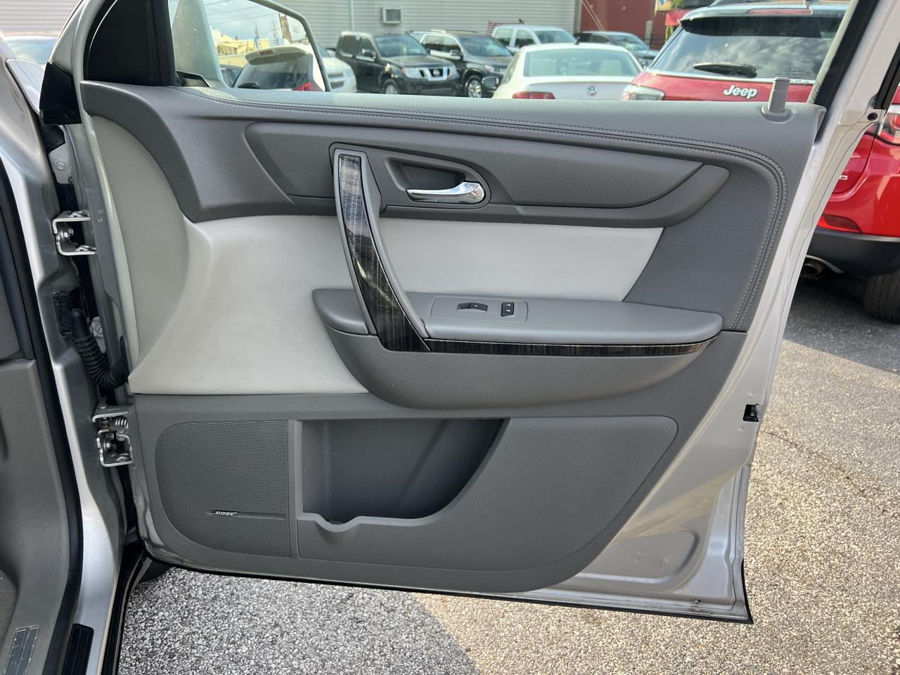 GMC Acadia FWD 4dr SLT 2016