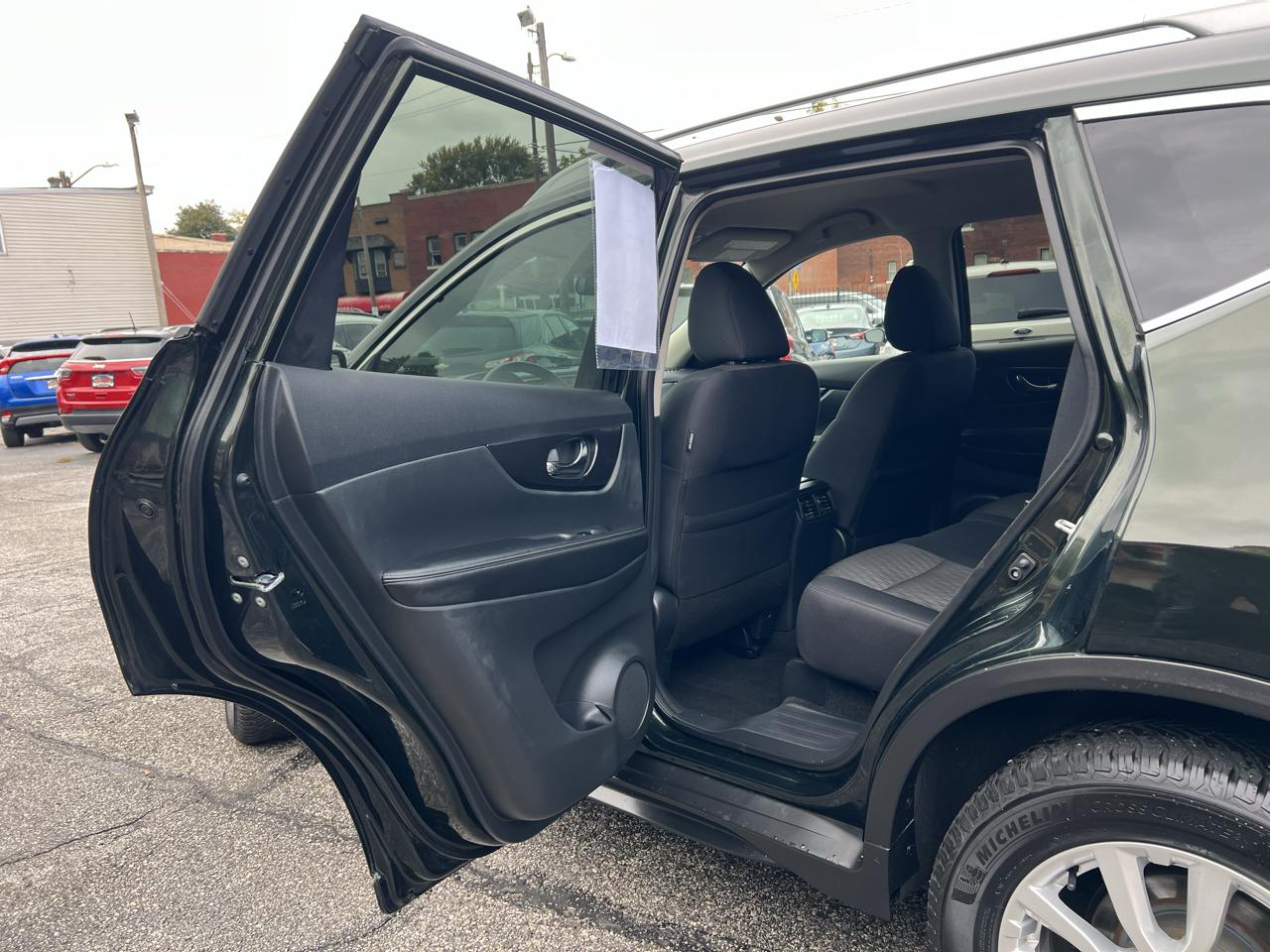 Nissan Rogue SV 2019