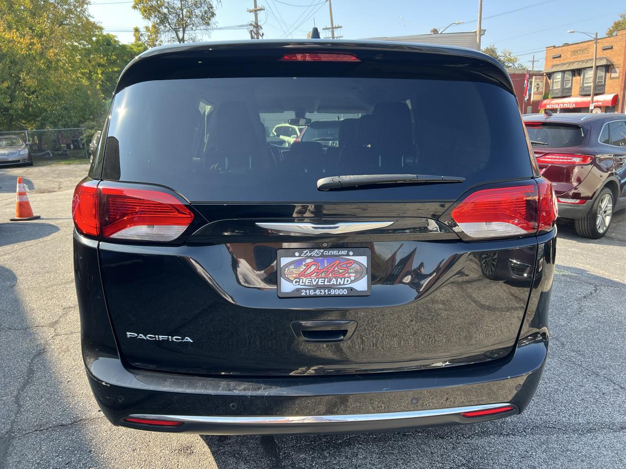 Chrysler Pacifica Touring-L FWD 2017