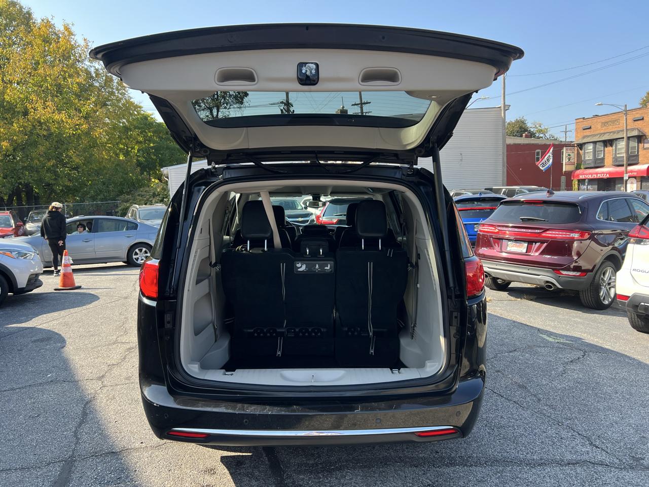 Chrysler Pacifica Touring-L FWD 2017