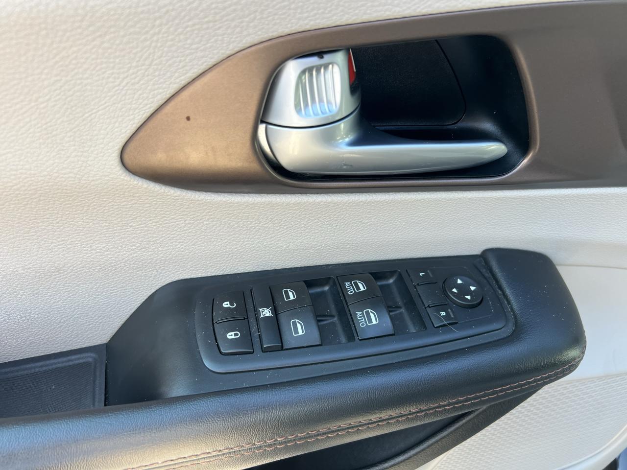 Chrysler Pacifica Touring-L FWD 2017