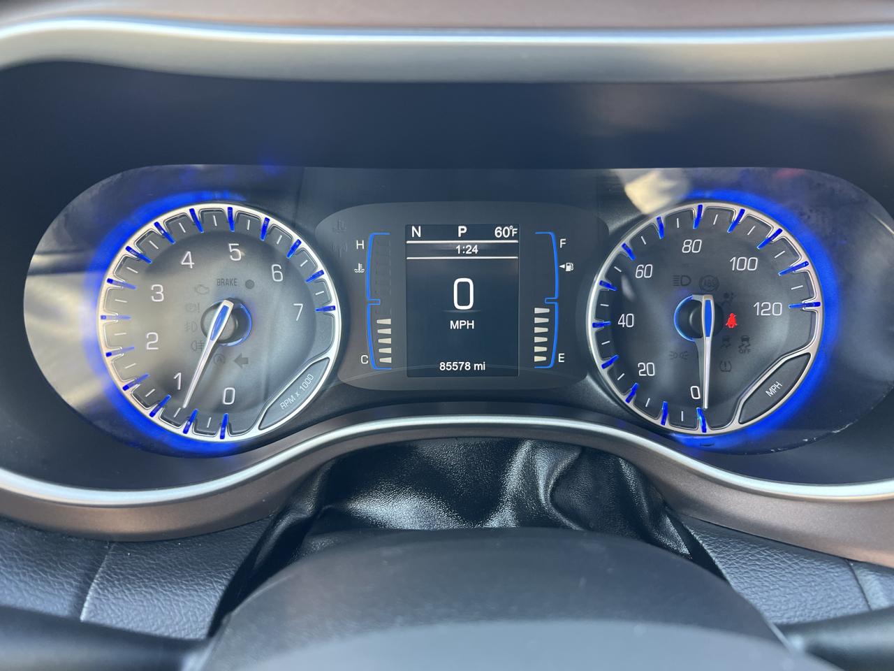 Chrysler Pacifica Touring-L FWD 2017