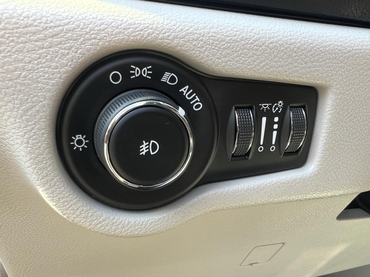 Chrysler Pacifica Touring-L FWD 2017