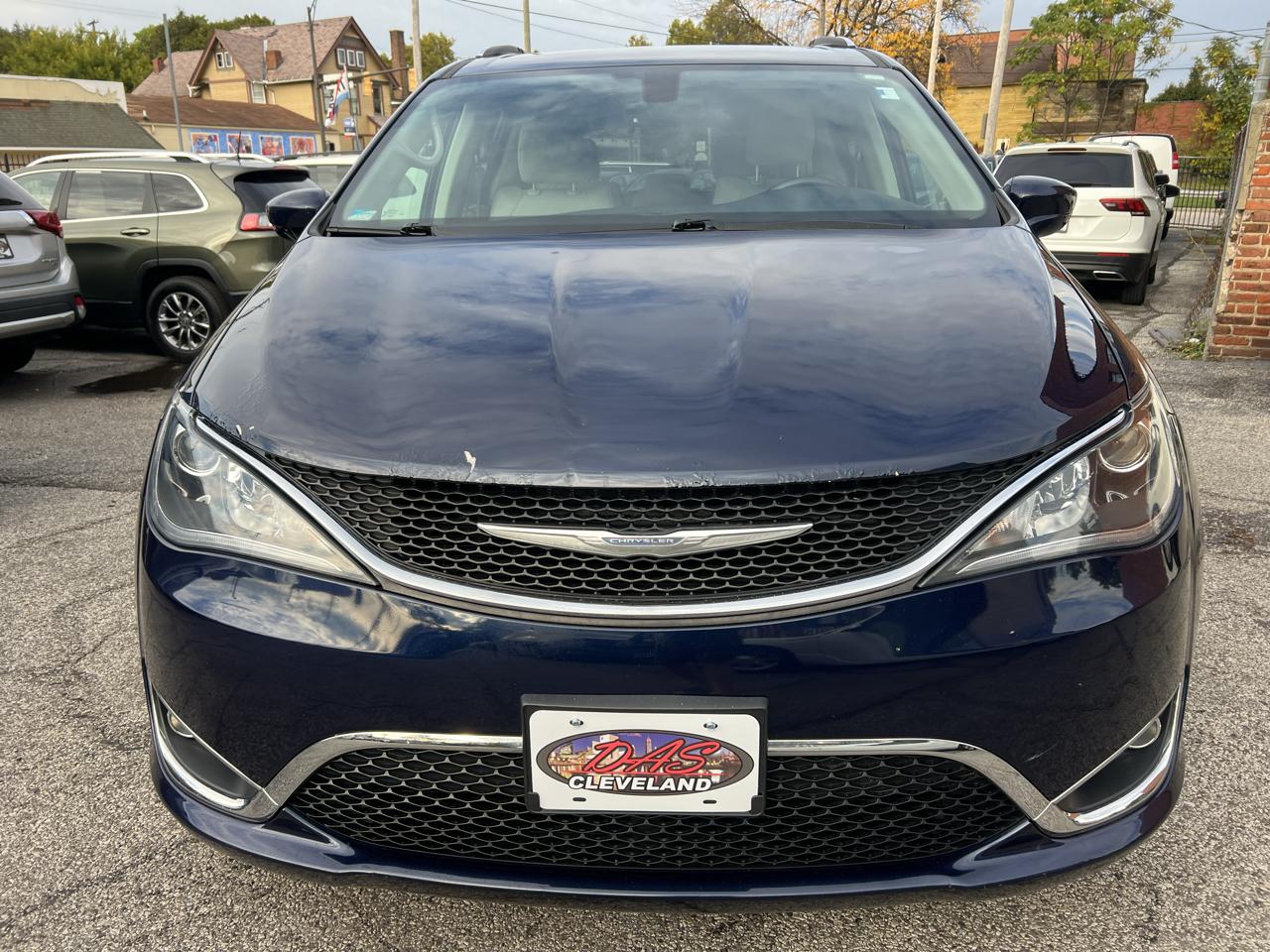 Chrysler Pacifica Touring-L Plus FWD 2017