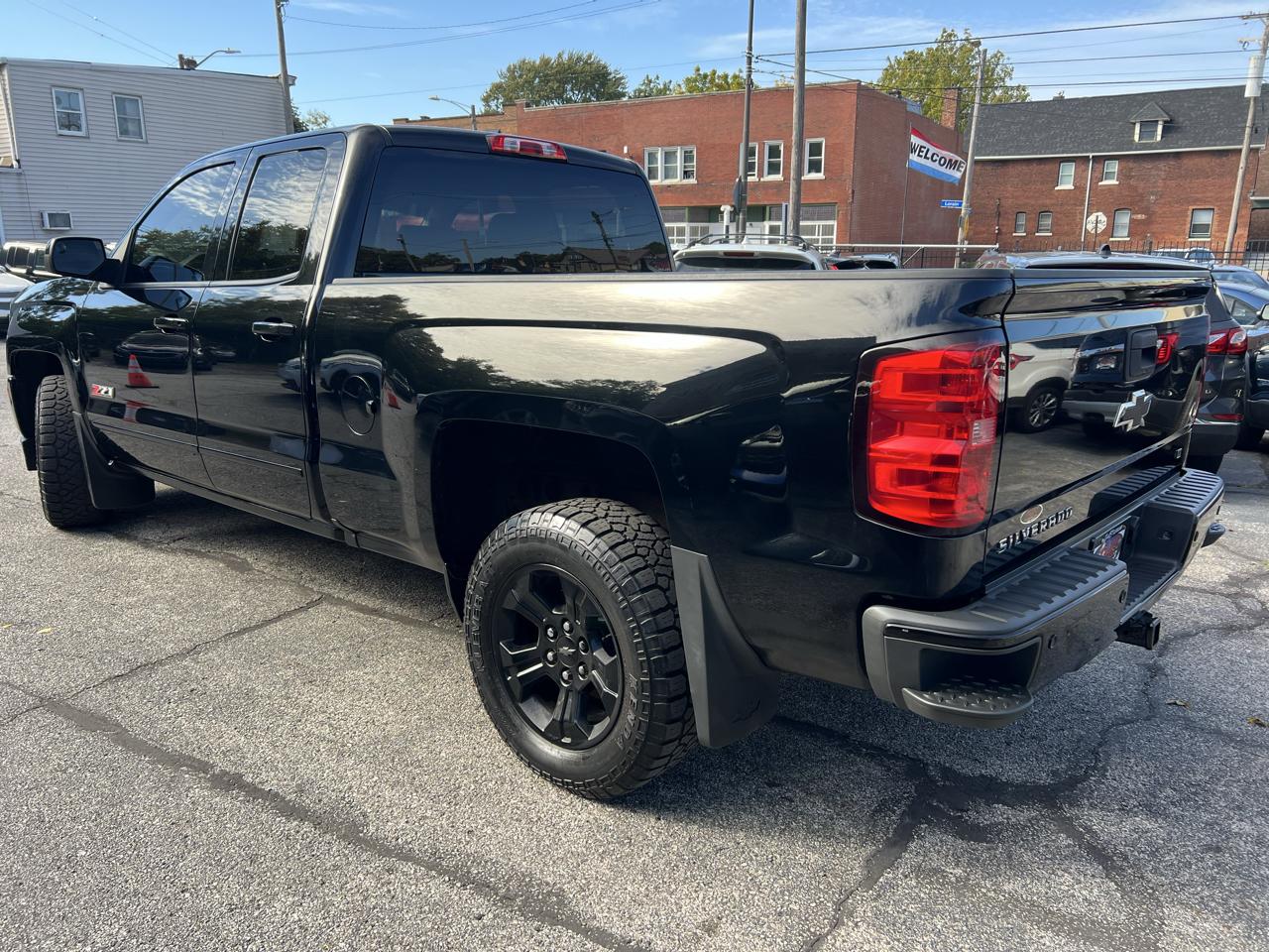 Chevrolet Silverado 1500 4WD Double Cab 143.5" LT w/2LT 2018