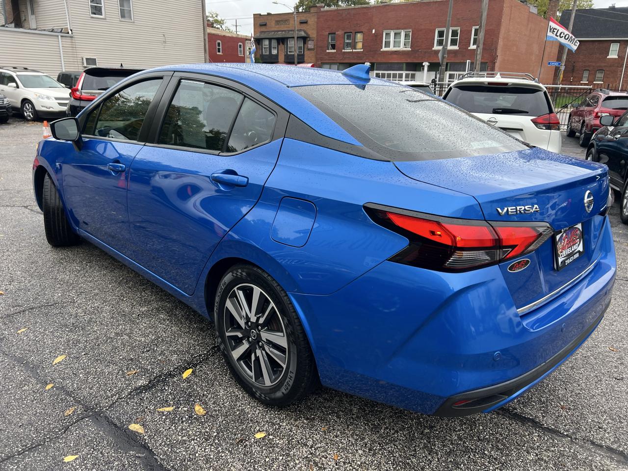 Nissan Versa SV 2021