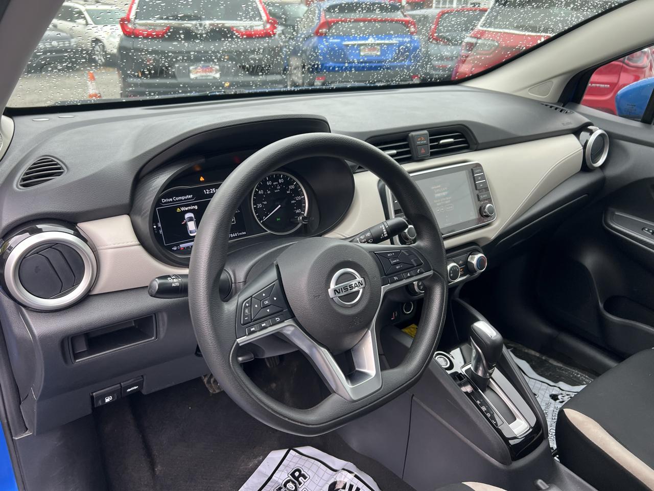 Nissan Versa SV 2021