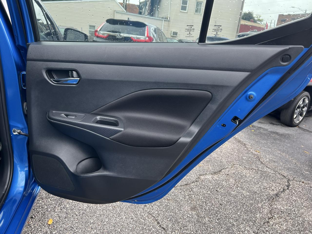 Nissan Versa SV 2021