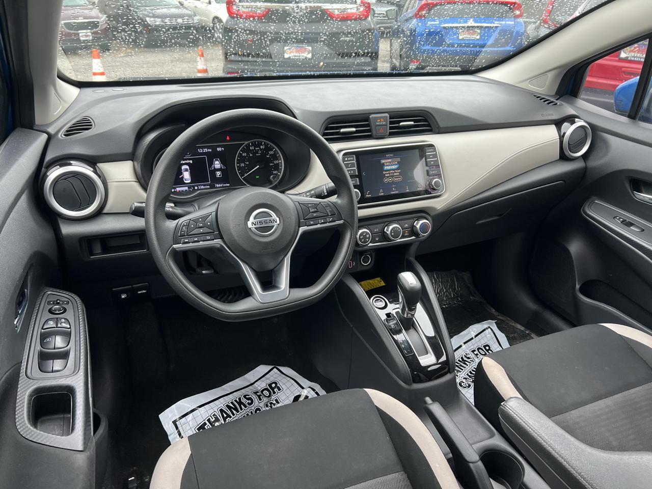 Nissan Versa SV 2021