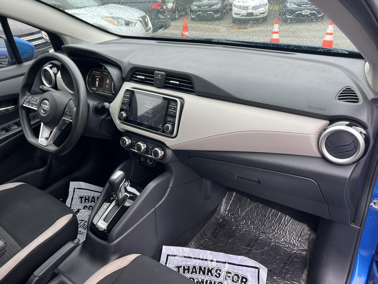 Nissan Versa SV 2021
