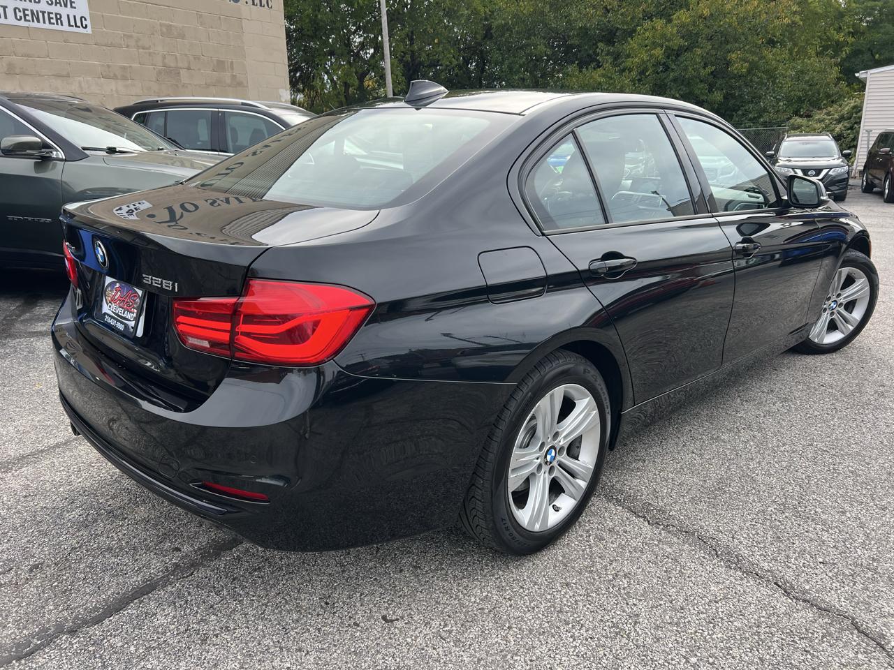 BMW 3 Series 4dr Sdn 328i xDrive AWD SULEV 2016