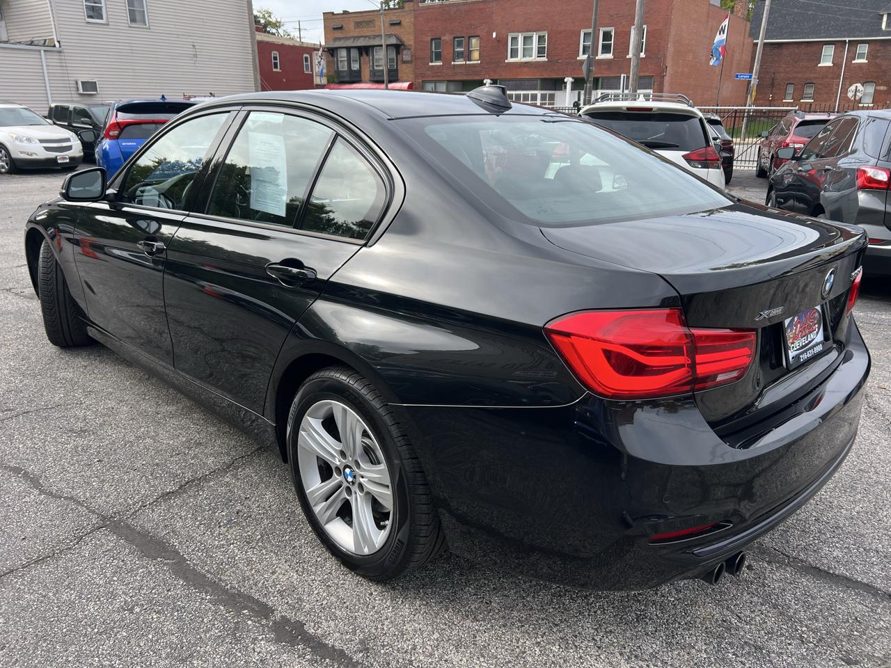 BMW 3 Series 4dr Sdn 328i xDrive AWD SULEV 2016