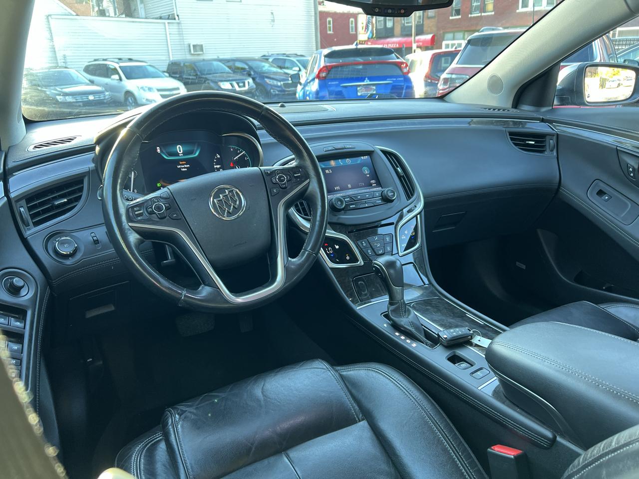Buick LaCrosse 4dr Sdn Leather FWD 2015