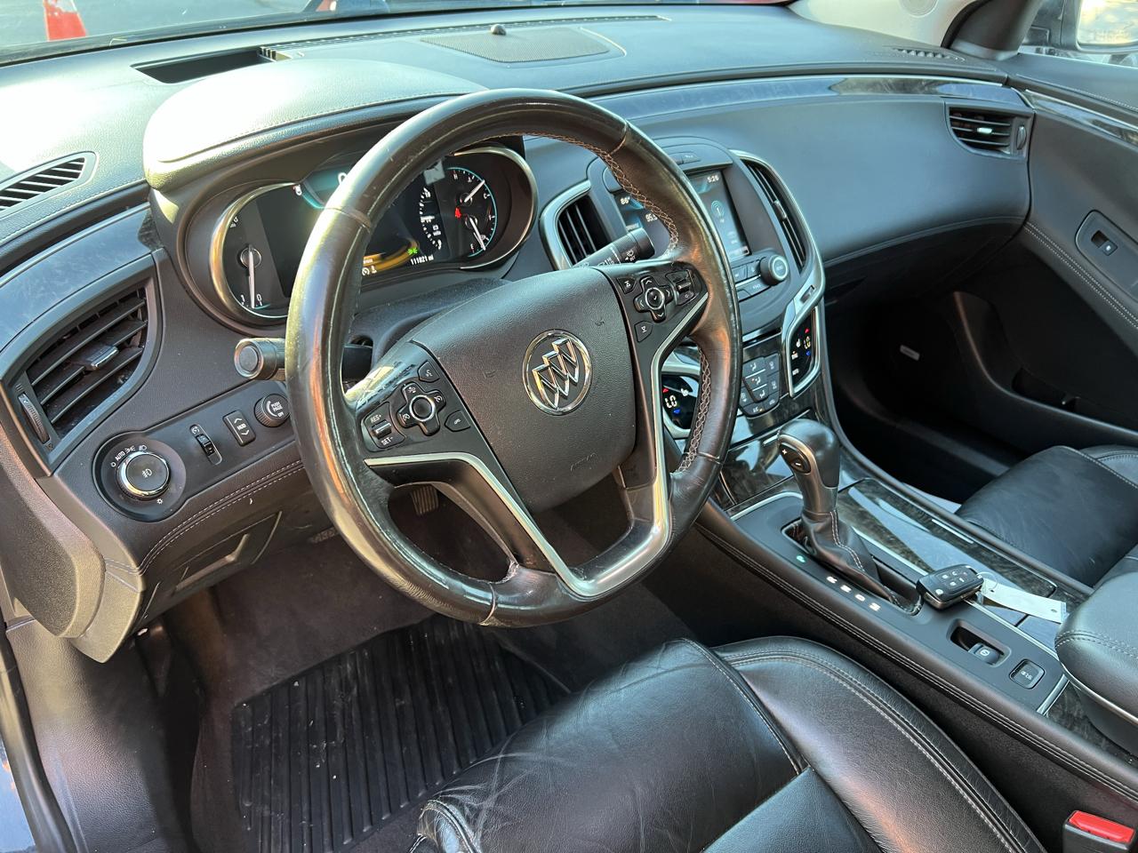 Buick LaCrosse 4dr Sdn Leather FWD 2015