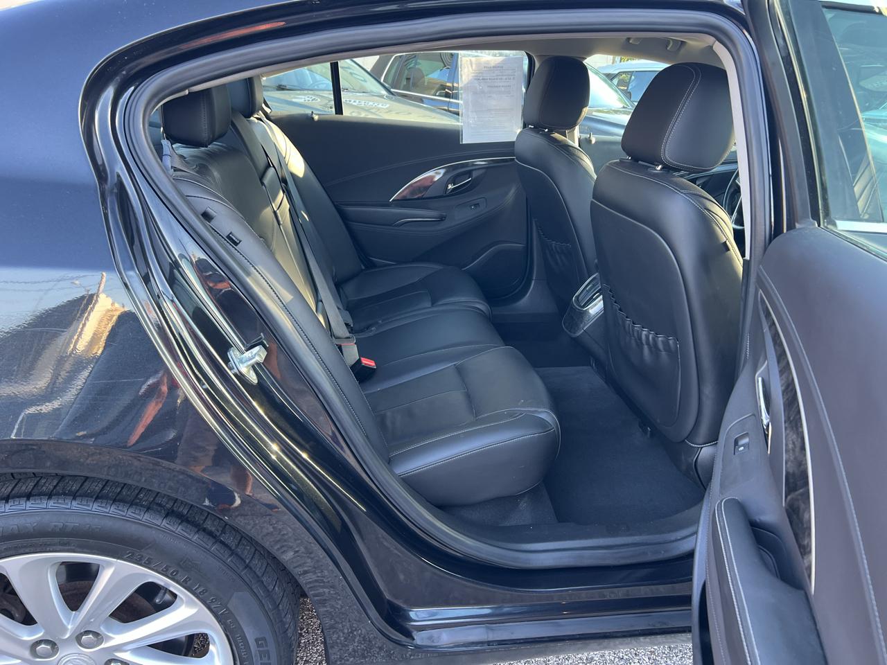 Buick LaCrosse 4dr Sdn Leather FWD 2015
